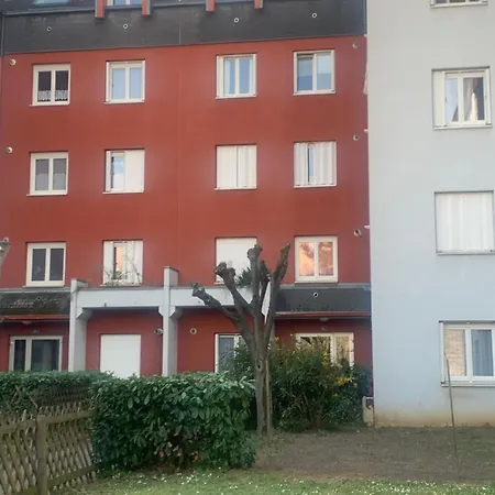 Spacieux Centre Apartment